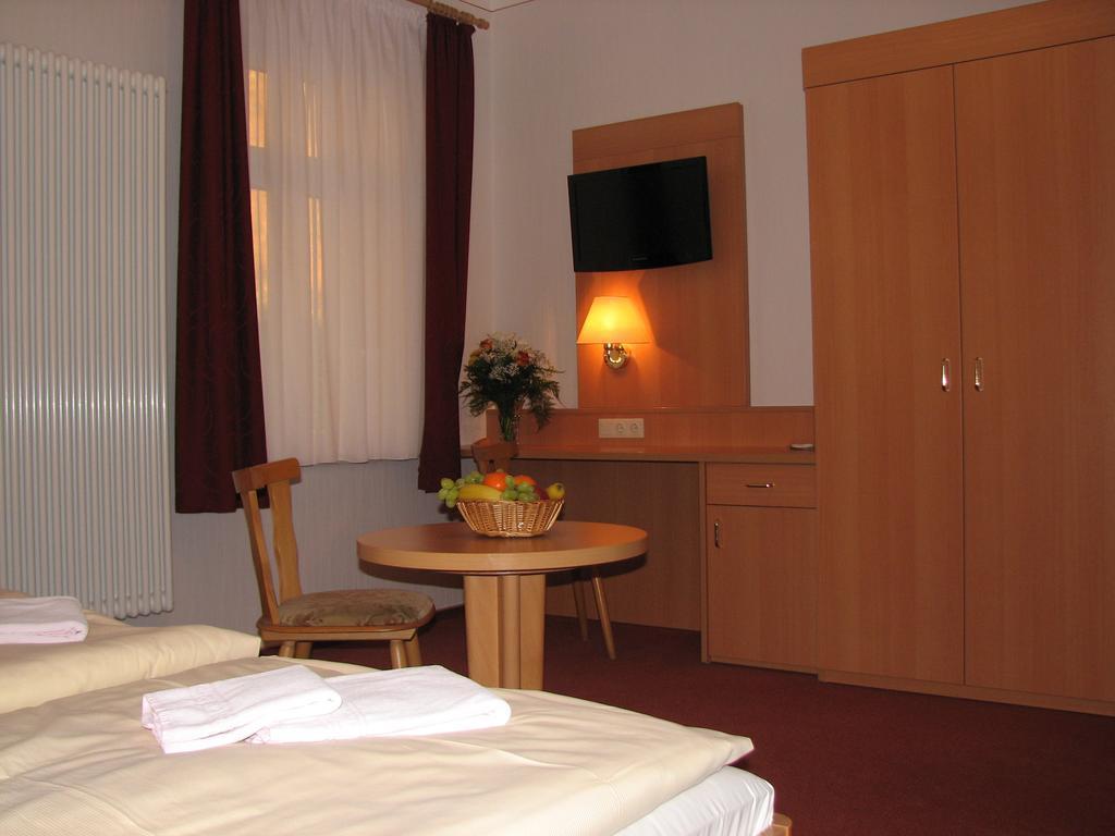 Hotel Garni Dekorahaus Bad Schandau Rom bilde